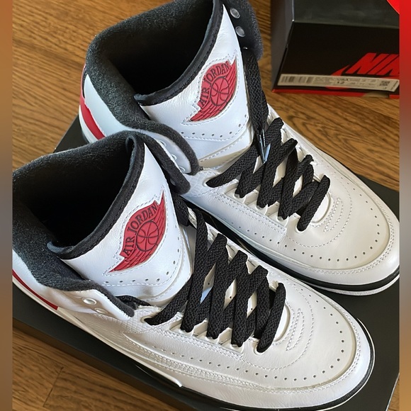 Jordan 2 - Picture 1 of 2